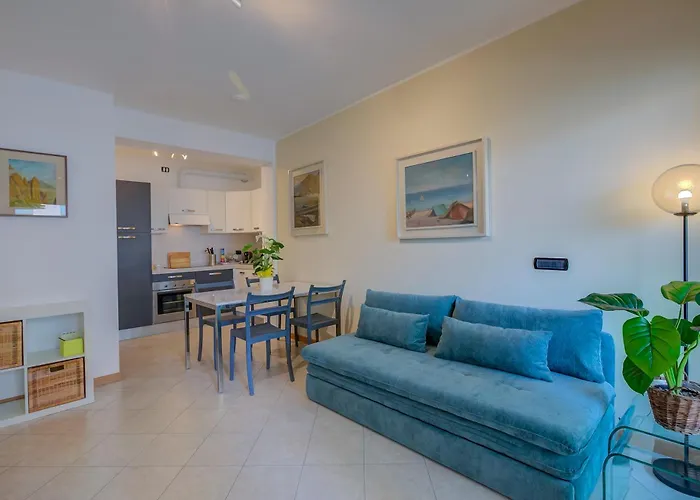 Emma's - Cathedral View * Комо